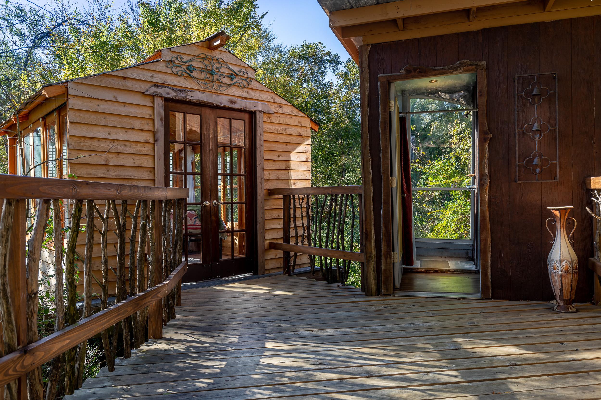 Majestic Oak Deck